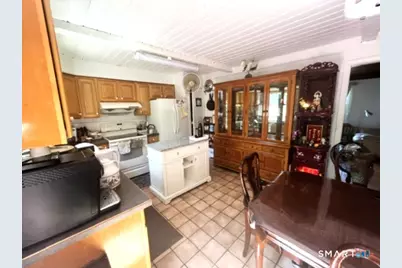 122 Black Point Road, East Lyme, CT 06357 - Photo 13