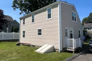 9 Old Colony Rd, Old Saybrook, CT 06475 - Photo 3