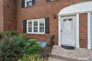 48 Brandywine Ln, Suffield, CT 06078 - Photo 3