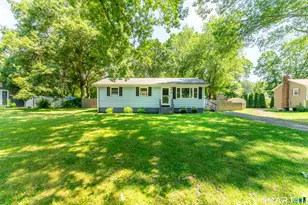 13 South St, Plainfield, CT 06374 - Photo 1