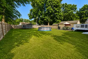 228 Douglas Dr, Meriden, CT 06451 - Photo 21