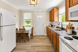 228 Douglas Dr, Meriden, CT 06451 - Photo 7