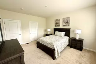 941 Mackenzie Ln, Oxford, CT 06478 - Photo 19