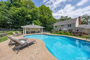 100 Sherley Pl, Fairfield, CT 06825 - Photo 35
