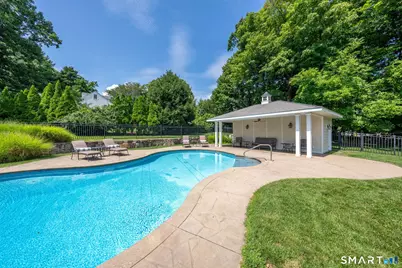 100 Sherley Place, Fairfield, CT 06825 - Photo 5