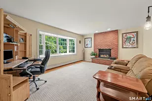 100 Sherley Pl, Fairfield, CT 06825 - Photo 13