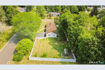 51 Mohawk Drive, Wallingford, CT 06492 - Photo 3
