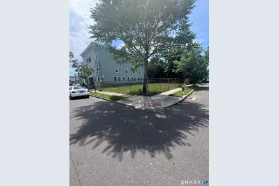 732 Maple Street, Bridgeport, CT 06608 - Photo 3