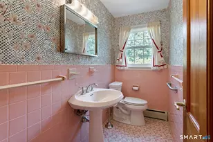54 Parkview Dr, Avon, CT 06001 - Photo 15