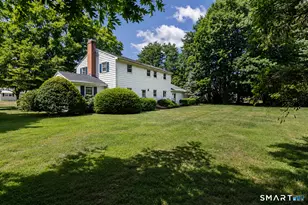 54 Parkview Dr, Avon, CT 06001 - Photo 3