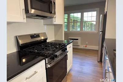 1000 Knapps Highway #29, Fairfield, CT 06825 - Photo 5