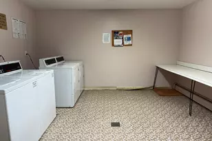 1000 Knapps Hwy, Fairfield, CT 06825 - Photo 19
