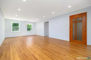 26 Marva Ln, Stamford, CT 06903 - Photo 3