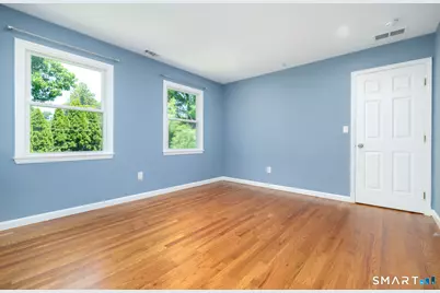 26 Marva Lane, Stamford, CT 06903 - Photo 17
