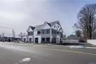 77 Whiting St, Plainville, CT 06062 - Photo 13