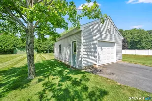 15 Misty Meadow Rd, Enfield, CT 06082 - Photo 7