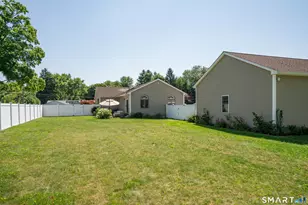 1939 Main St, Newington, CT 06111 - Photo 39