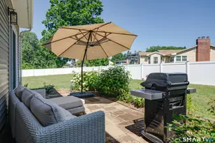 1939 Main St, Newington, CT 06111 - Photo 11