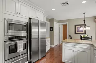 16 Mallett Dr, Trumbull, CT 06611 - Photo 13
