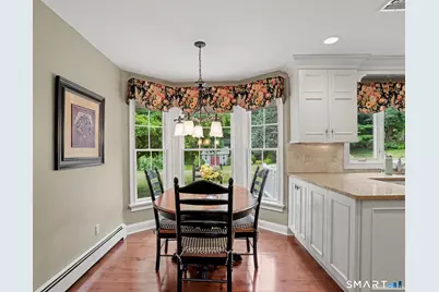 16 Mallett Drive, Trumbull, CT 06611 - Photo 9