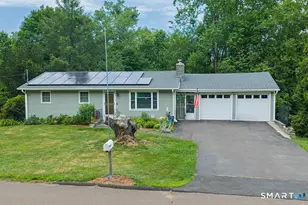 11 Jeffrey Ln, Branford, CT 06405 - Photo 3