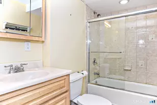 50 Duke Dr, Stamford, CT 06905 - Photo 15