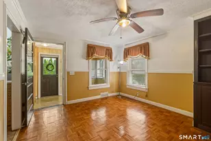 26 Washington St, Derby, CT 06418 - Photo 5