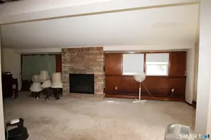 140 Yarwood St, Stratford, CT 06615 - Photo 9