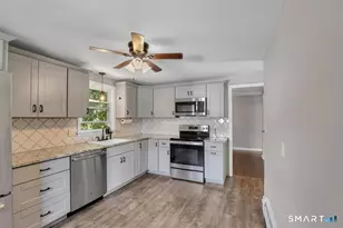 151 Tanner St, Manchester, CT 06042 - Photo 7