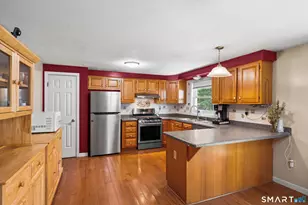 364 Beach Pond Rd, Voluntown, CT 06384 - Photo 5