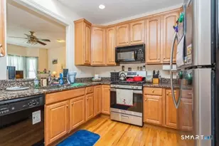 111 Pondview Cir, Beacon Falls, CT 06403 - Photo 9
