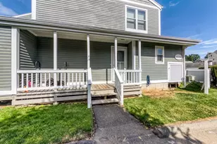 92 Limewood Ave, Branford, CT 06405 - Photo 3