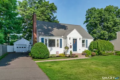 16 Raymond Place, Cromwell, CT 06416 - Photo 1
