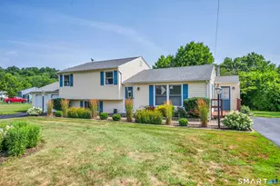 41 Victor Hill Dr, Branford, CT 06405 - Photo 3