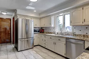 43 Raynor St, Southington, CT 06489 - Photo 7