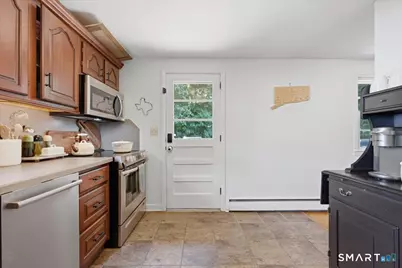 61 Hilltop Road, Groton, CT 06355 - Photo 17