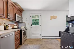 61 Hilltop Rd, Groton, CT 06355 - Photo 17