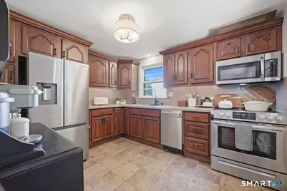 61 Hilltop Road, Groton, CT 06355 - Photo 11