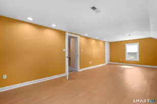 834 Bee St, Meriden, CT 06450 - Photo 29