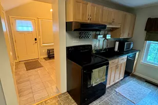 834 Bee St, Meriden, CT 06450 - Photo 23