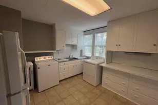 829 Edgewood Ave, New Haven, CT 06515 - Photo 7