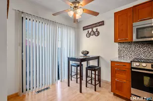 136 Webster Ct, Newington, CT 06111 - Photo 9