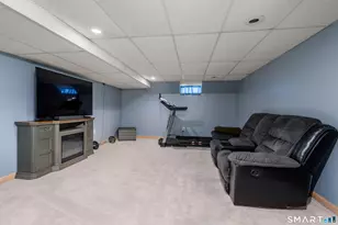 136 Webster Ct, Newington, CT 06111 - Photo 17