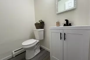 38 Sutton Pl, Bloomfield, CT 06002 - Photo 15