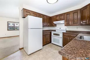 35 Brookside Village, Enfield, CT 06082 - Photo 7