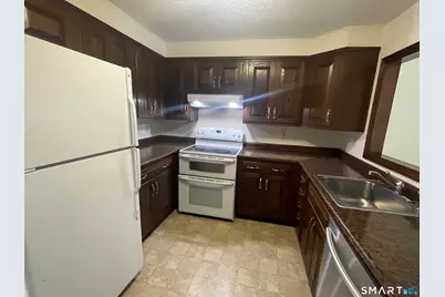35 Brookside Village #35, Enfield, CT 06082 - Photo 9