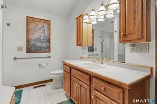 10 Paulina Pl, Trumbull, CT 06611 - Photo 17