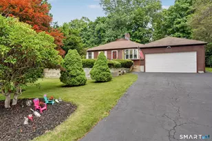10 Paulina Pl, Trumbull, CT 06611 - Photo 35