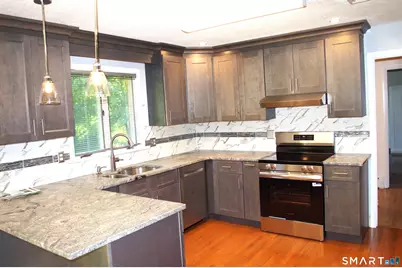 2595 Albany Avenue, West Hartford, CT 06117 - Photo 11