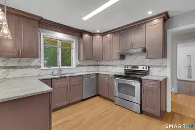 2595 Albany Avenue, West Hartford, CT 06117 - Photo 9